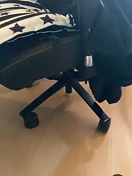 93tomten online show from March 15, 11:08 am