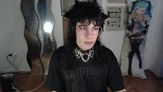 Snapshot of PainPrince69 chatting on April 24, 3:20 am PainPrince69 online show from April 24, 3:20 am