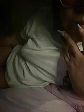 babyluzzy online show from March 18, 2:36 am