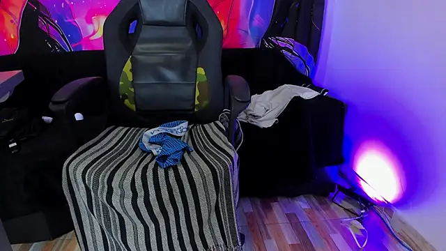 MAXXY CUTE online show from March 12, 1:58 am