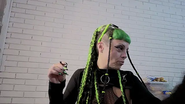 freyaa sorcerees online show from October 26, 1:55 am