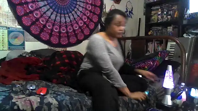 GardeniaFields online show from November 14, 5:06 am