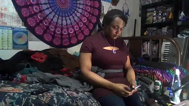 GardeniaFields online show from December 4, 1:48 am