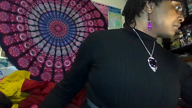 GardeniaFields online show from April 8, 6:24 am