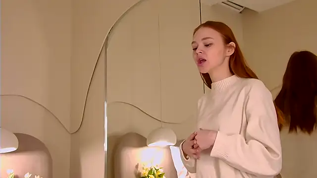 Snapshot of MiraBliss chatting on October 6, 9:56 pm MiraBliss online show from October 6, 9:56 pm