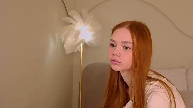 Snapshot of MiraBliss chatting on October 10, 7:57 pm MiraBliss online show from October 10, 7:57 pm