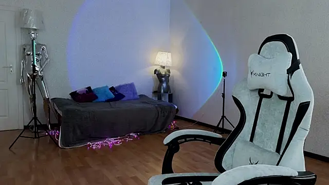 monicaerotic online show from March 19, 2:48 am