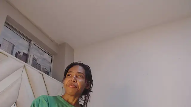 willow smitt online show from March 25, 1:28 pm