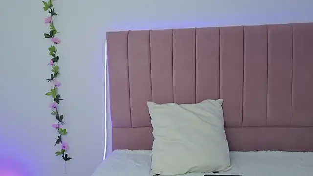 eva sin18 online show from March 13, 11:41 am