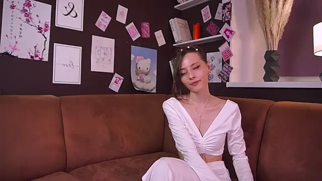 EditaBails online show from March 20, 10:18 pm