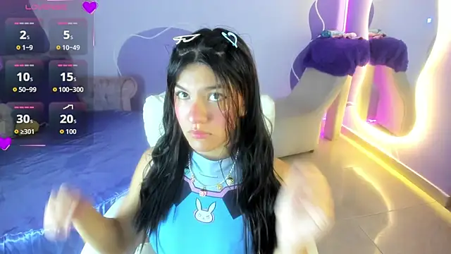 auroracute02 online show from September 25, 1:15 pm