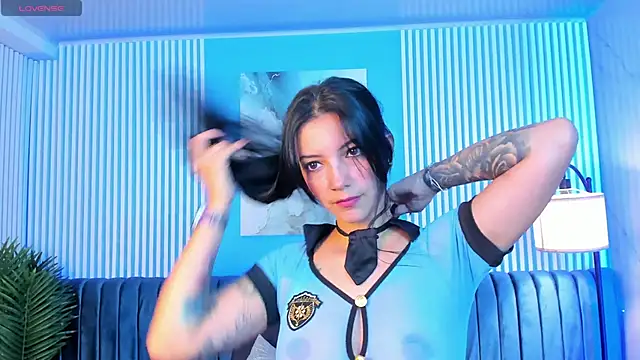 roxy hell online show from November 11, 12:05 pm