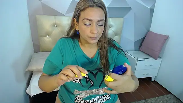 Milf-Prettyboobs online show from December 18, 10:54 am