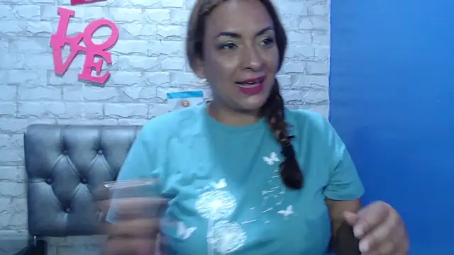 Milf-Prettyboobs online show from July 11, 10:51 am