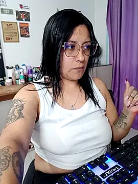 DaniPoison online show from April 3, 7:34 pm