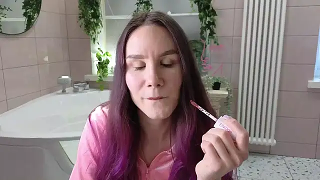 Snapshot of Clare__Florence chatting on March 12, 1:40 pm Clare Florence online show from March 12, 1:40 pm