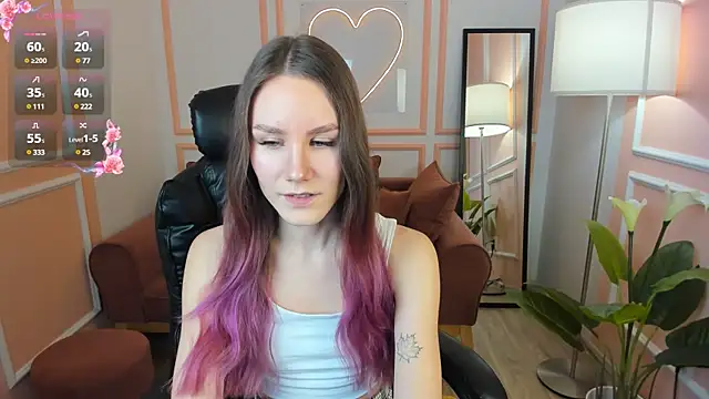 Snapshot of Clare__Florence chatting on March 21, 1:23 pm Clare Florence online show from March 21, 1:23 pm