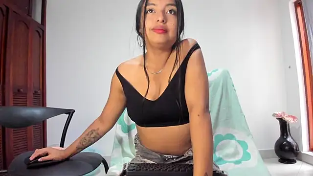 sweet cinamon online show from March 19, 8:32 pm