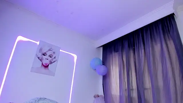 Snapshot of sweet_cinamon chatting on February 2, 7:56 pm sweet cinamon online show from February 2, 7:56 pm