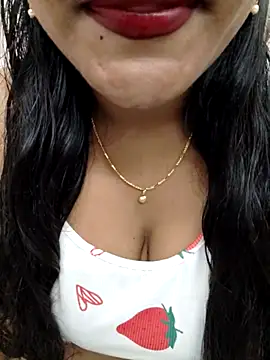 priya 00143 online show from August 5, 5:27 pm