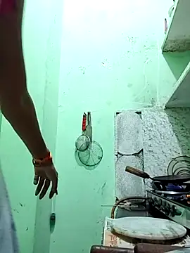 Hotty-Nidhi online show from September 9, 3:55 pm