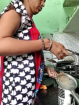 Hotty-Nidhi online show from September 11, 4:12 am