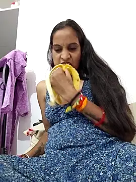 Hotty-Nidhi online show from October 5, 7:28 am