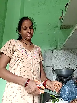 Hotty-Nidhi online show from October 19, 4:46 am