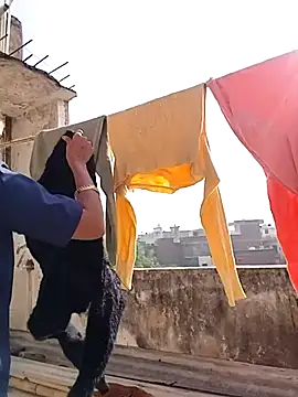 Hotty-Nidhi online show from December 16, 5:01 am