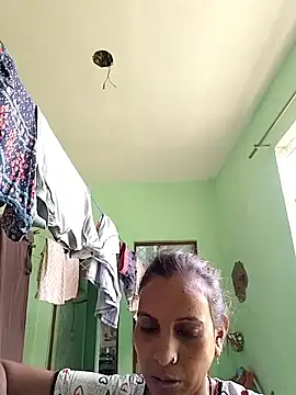 Hotty-Nidhi online show from June 6, 4:06 am