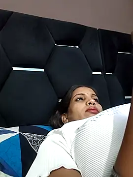 Hotty-Nidhi online show from June 29, 4:51 pm