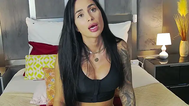 LaraVos online show from October 22, 7:46 pm