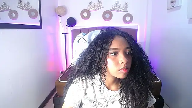 charlotte walker1 online show from March 10, 2:06 am