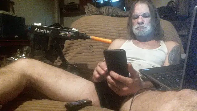 hahard1onestill online show from January 16, 4:00 pm