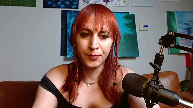 Snapshot of ChewyCandy chatting on October 26, 10:36 pm ChewyCandy online show from October 26, 10:36 pm