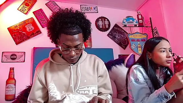 lili roussi online show from October 16, 1:06 am