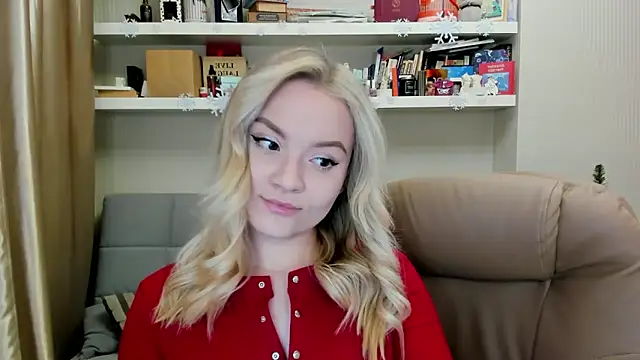 Kara Smith  online show from December 14, 10:47 pm