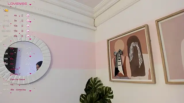 dullce77 online show from March 19, 1:32 am