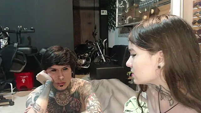 Snapshot of Alucard-Carmila chatting on September 21, 4:58 am Alucard-Carmila online show from September 21, 4:58 am