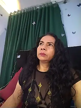 AlexaNovoa  online show from November 13, 12:53 am