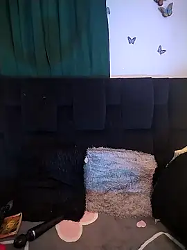 Snapshot of AlexaNovoa_ chatting on February 28, 1:50 am AlexaNovoa online show from February 28, 1:50 am