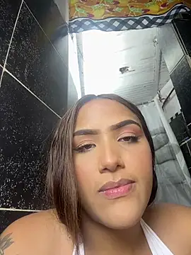 Snapshot of iamsara_21 chatting on June 27, 4:39 am iamsara 21 online show from June 27, 4:39 am