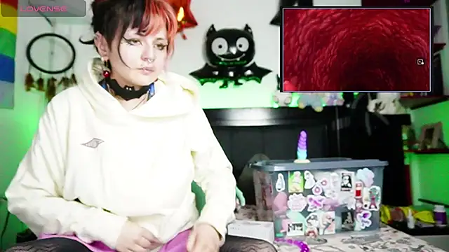 Devil And Princess online show from April 13, 3:23 am