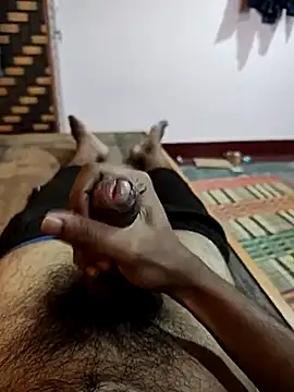 Snapshot of pmr1997 chatting on March 22, 2:37 am pmr1997 online show from March 22, 2:37 am