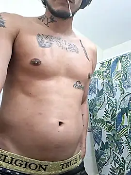 HazelEyedJay420 online show from January 9, 5:10 am