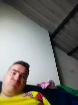 Snapshot of Andy-rtg chatting on November 22, 2:27 pm Andy-rtg online show from November 22, 2:27 pm