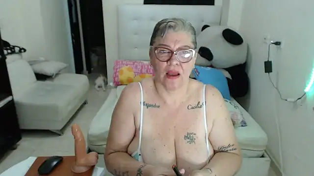 Olgahunder online show from February 10, 5:11 am