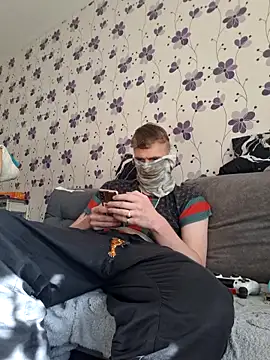 ThePython666 online show from October 20, 11:54 am