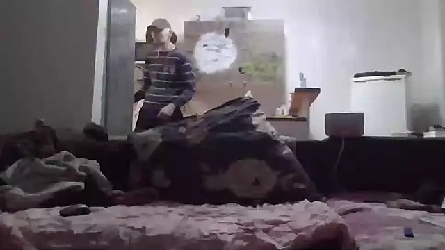 ThePython666 online show from November 18, 6:45 pm