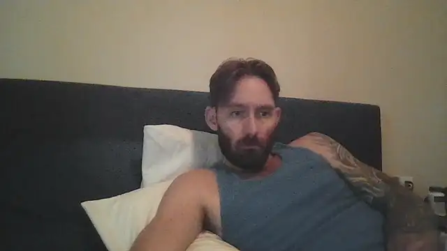 Snapshot of whowantsacreampie chatting on October 1, 12:00 pm whowantsacreampie online show from October 1, 12:00 pm